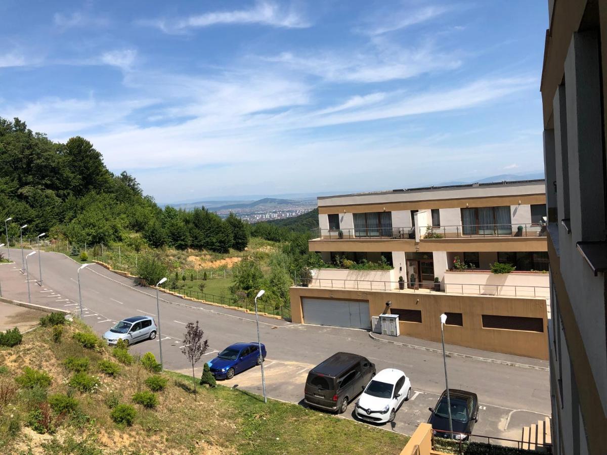 Iq Studio - Seasons Residence Brasov Exterior photo